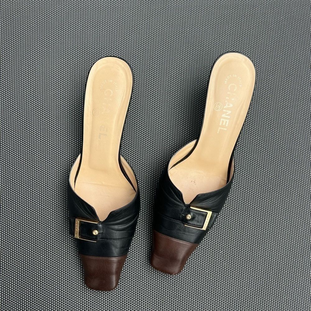 Vintage CHANEL slide-on mules